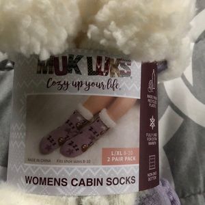 Muk Luks cabin socks